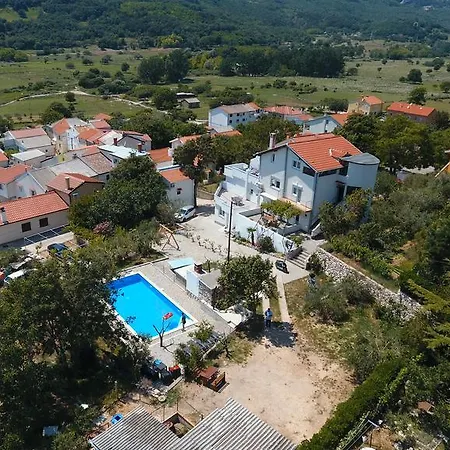 M * Baška