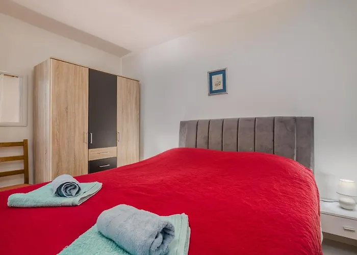 Διαμέρισμα M *