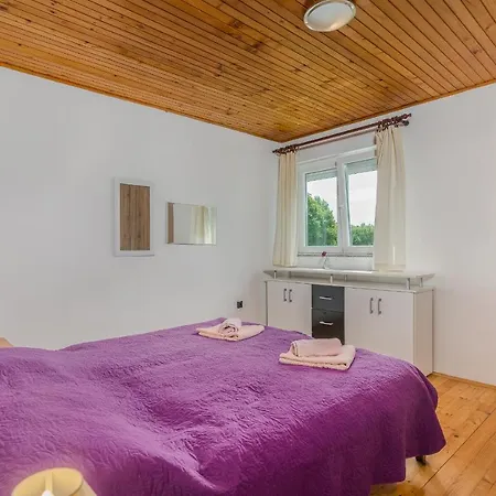 M Apartment *