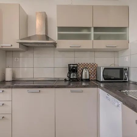 M Apartment