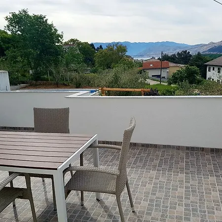 Apartment M