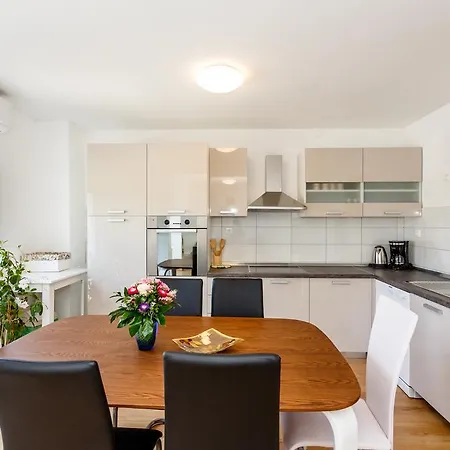 M Apartment